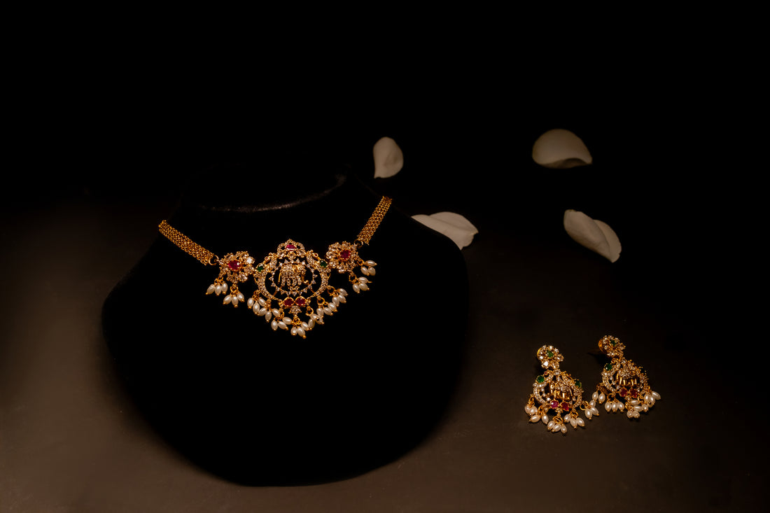 Qainat Set