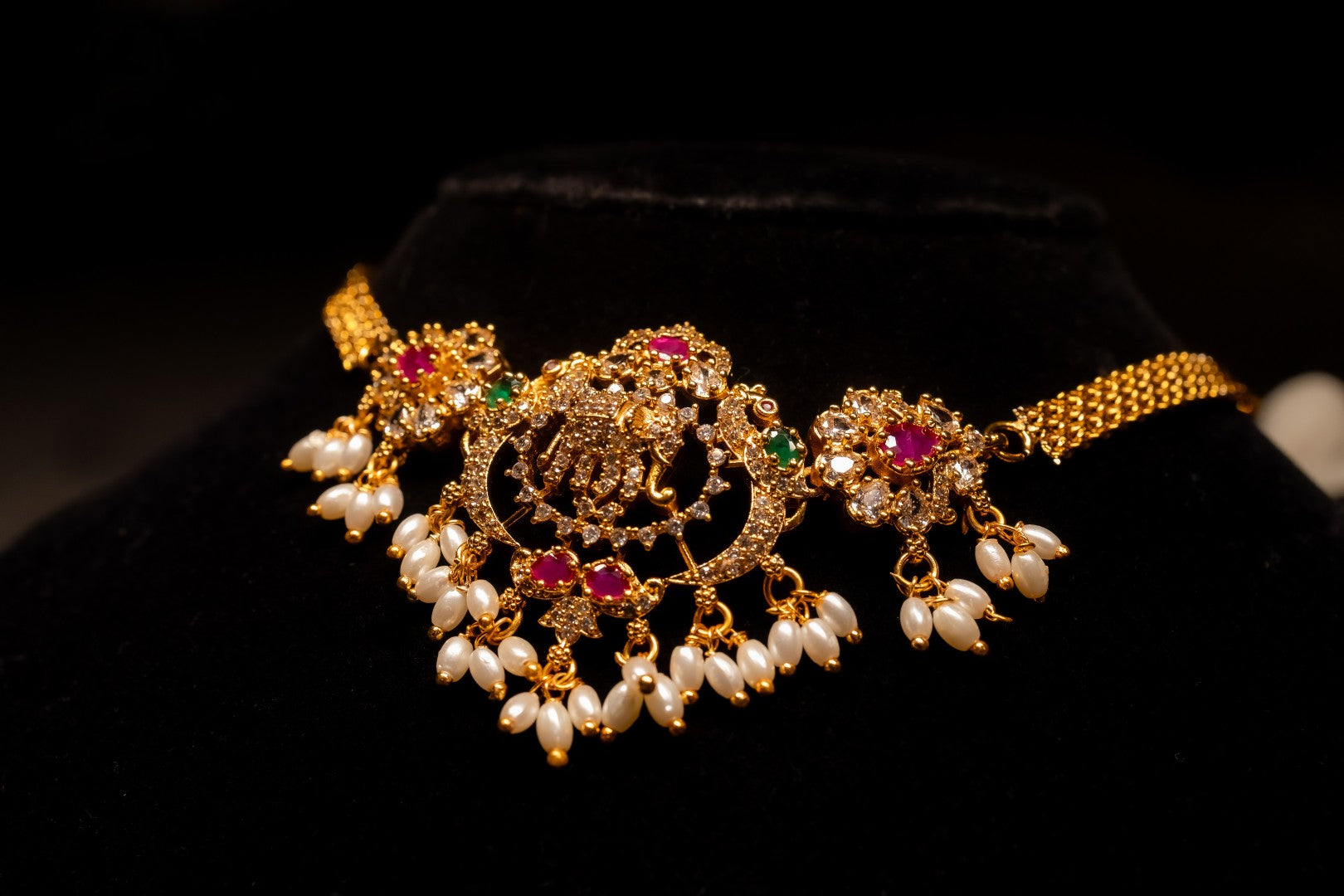Qainat Set